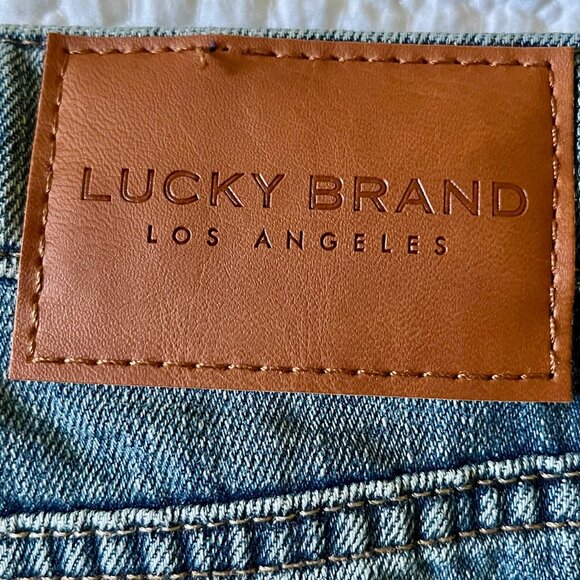 Lucky Brand Button Front Cut-Off Med/Dark Wash Shorts (30) New With Tag - Picture 9 of 11